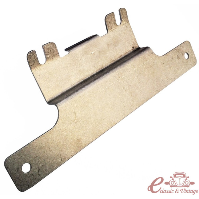 support de plaque au niveau de l'éclairage de plaque 52-57