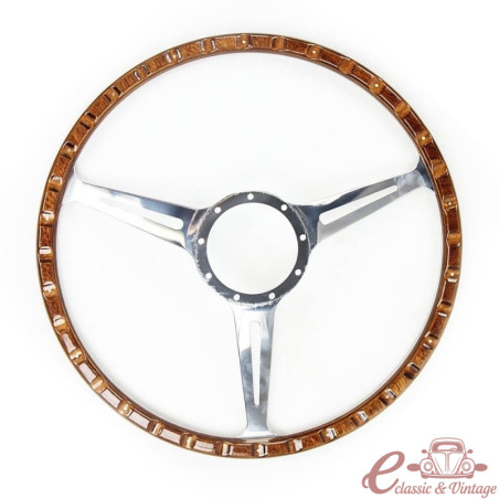 Volante de madeira clássica e alumínio perfurado de 17 polegadas