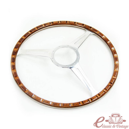 Volante de madeira clássica e alumínio perfurado de 17 polegadas