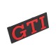Logotipo de GTI rojo sobre fondo negro