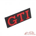 Logo GTI rouge sur fond noir