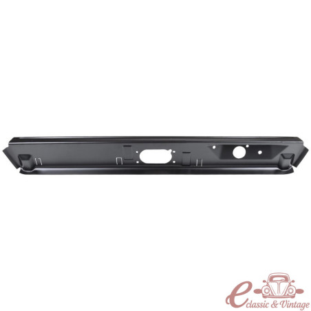 Upper front skirt panel for hood closure support 181