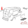 Underbody below loading door