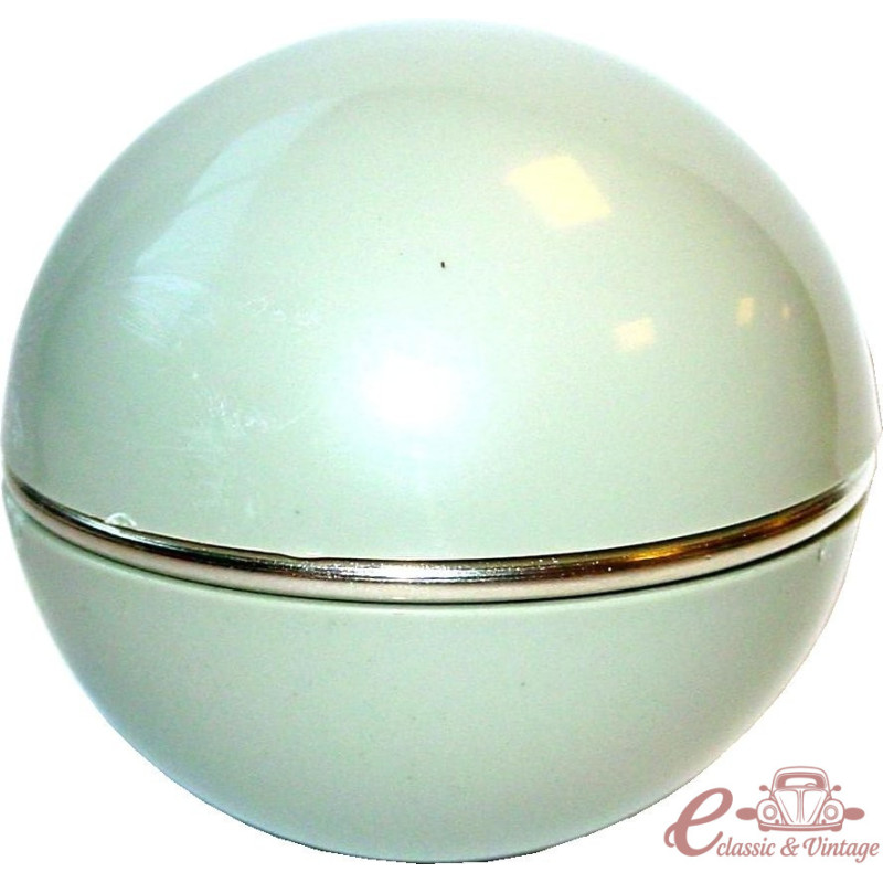Boule grise avec anneau chromé